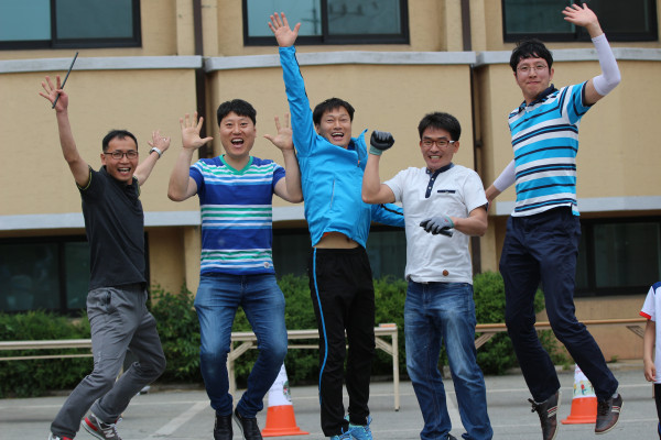 18ebee981a43959ef3ccf6dc5a4f972a_1495266