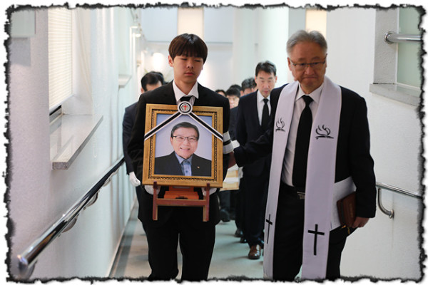 6a7434d3d73cc9ae7dd227aa810772b8_1745730