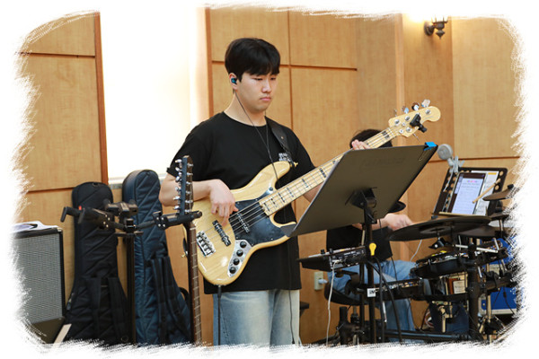 b2c3638aafd77e7ef2f68a7b2cbf96f9_1745375